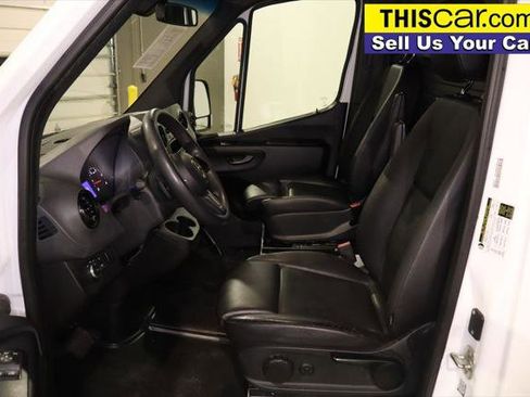 Used 2021 Mercedes-Benz Sprinter 2500 image 17