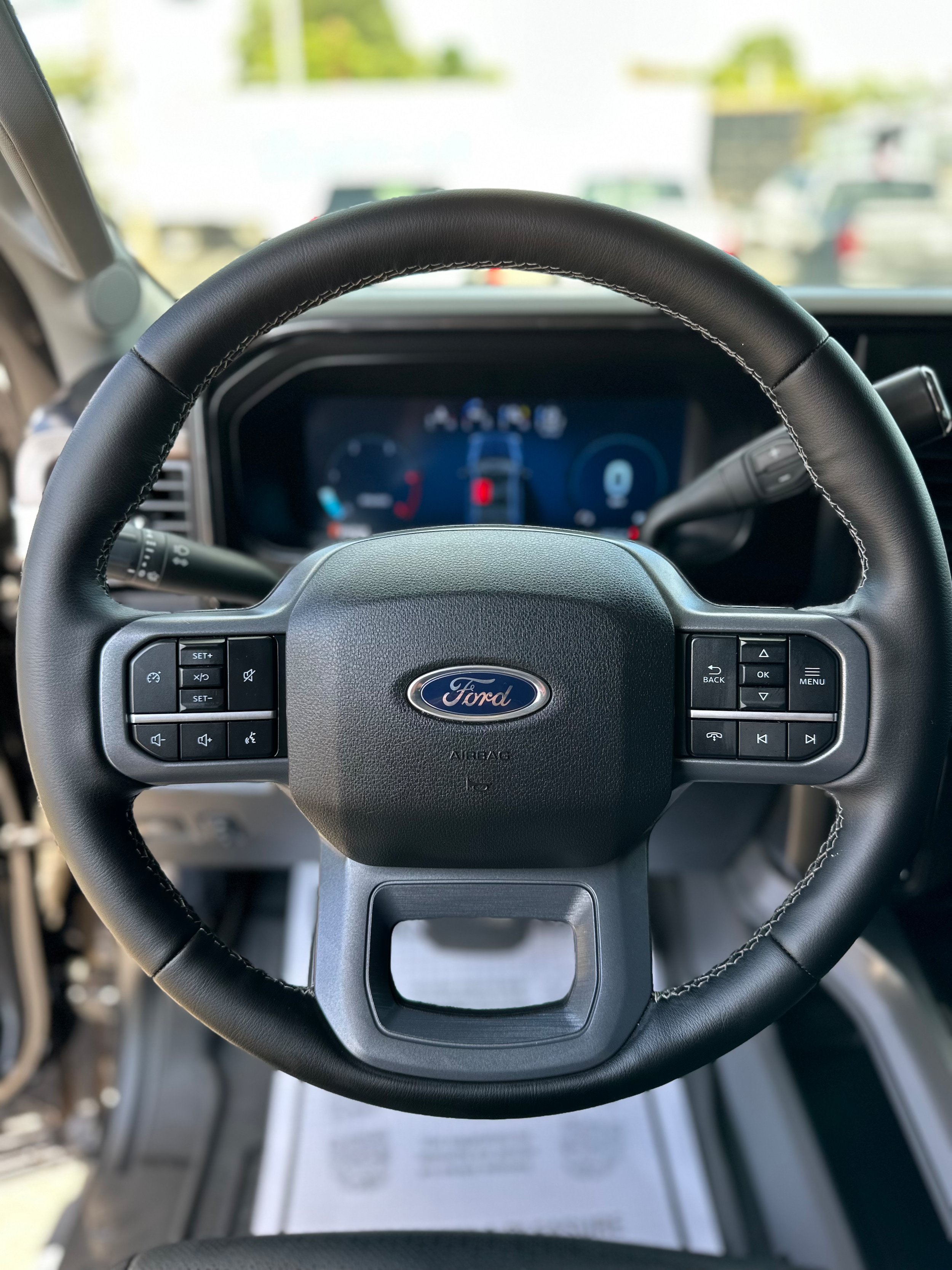 Used 2026 Ford F250 Lariat AWD/4WD image 12