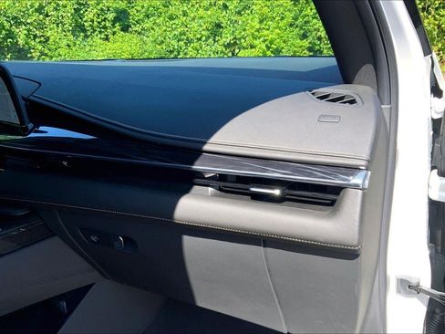 Certified 2024 Cadillac Escalade Sport w/ LPO, ONYX Package AWD/4WD image 17