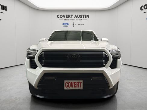 Used 2024 Toyota Tacoma TRD Sport image 8