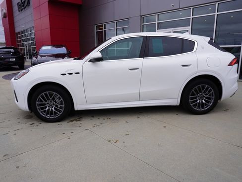 Used 2024 Maserati Grecale GT image 4