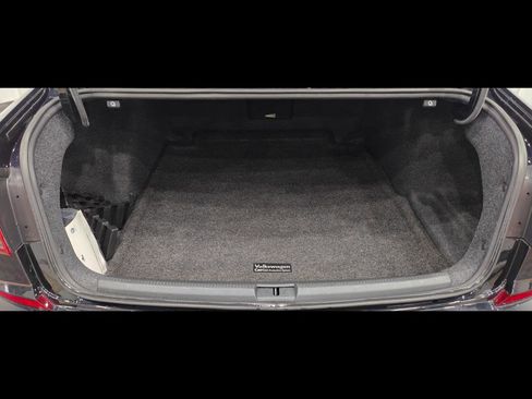 Used 2018 Volkswagen Passat 2.0T SEL Premium FWD image 26