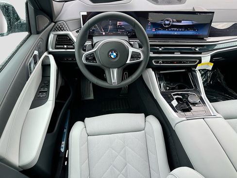 Used 2026 BMW X6 xDrive40i w/ Premium Package AWD/4WD image 17