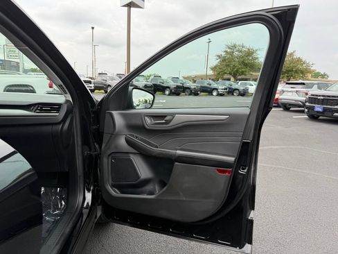 Used 2024 Ford Escape Active AWD/4WD image 18