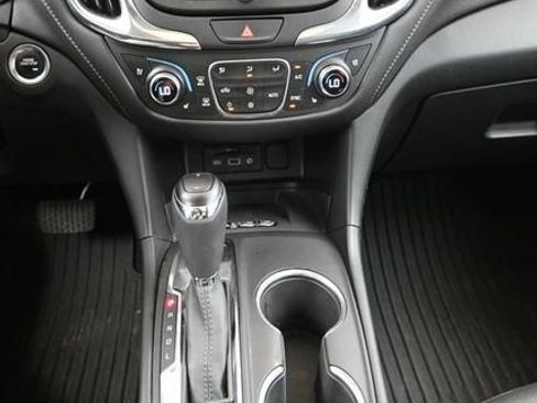 Used 2020 Chevrolet Equinox Premier AWD/4WD image 29