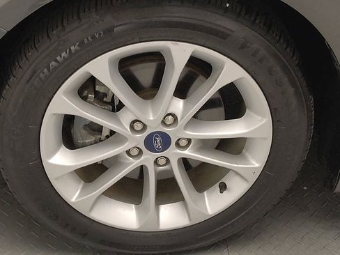 Used 2020 Ford Fusion SE image 31