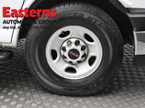 Used 2020 GMC Savana 2500 w/ Driver Convenience Package RWD image 28