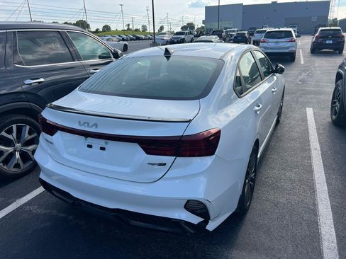 Used 2022 Kia Forte GT-Line w/ GT-Line Technology Package FWD image 3