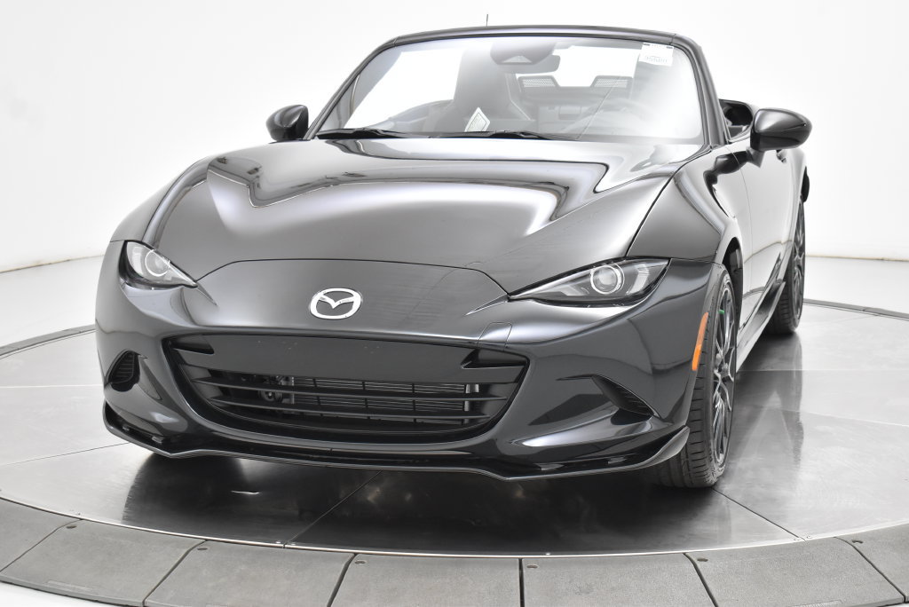 New 2026 MAZDA MX-5 Miata Club w/ Brembo/BBS/Recaro Package RWD image 14