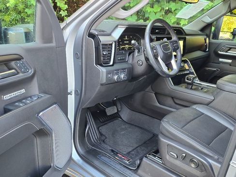 Certified 2024 GMC Sierra 1500 Denali w/ Denali Reserve Package image 4