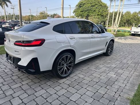 Used 2022 BMW X4 xDrive30i w/ M Sport Package AWD/4WD image 38