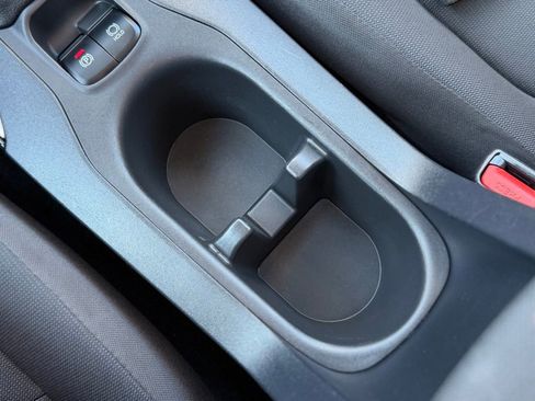 Used 2023 Toyota Corolla Cross LE w/ Moonroof Package image 20