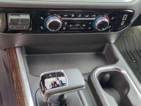 New 2026 GMC Sierra 1500 Elevation AWD/4WD image 31