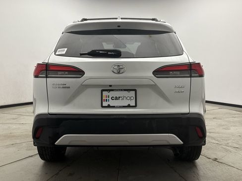 Used 2023 Toyota Corolla Cross XLE image 4