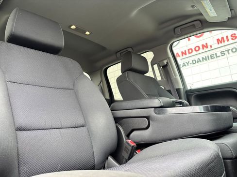 Used 2017 Chevrolet Silverado 1500 LT w/ All Star Edition image 24