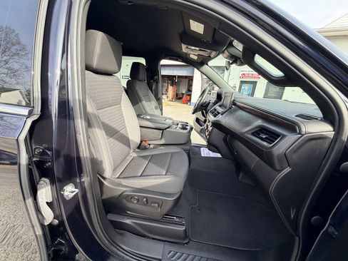 Used 2023 Chevrolet Tahoe 4WD image 26