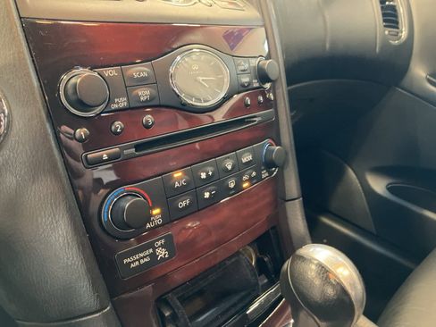 Used 2010 INFINITI EX35 Journey image 16