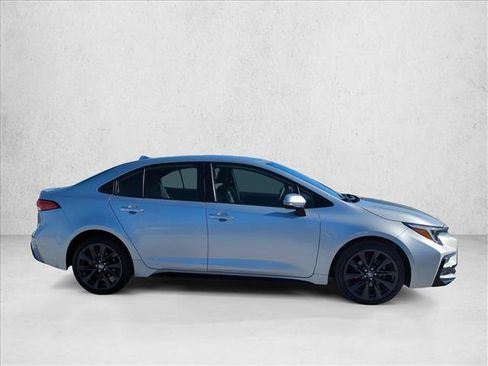 Used 2024 Toyota Corolla SE FWD image 4