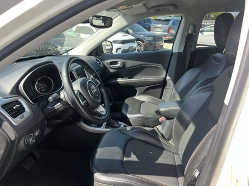 Certified 2018 Jeep Compass Latitude w/ Popular Equipment Group AWD/4WD image 14