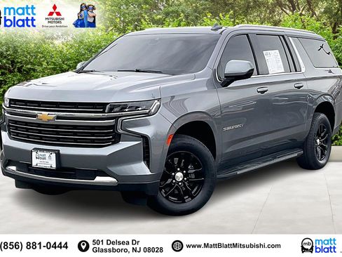 Used 2021 Chevrolet Suburban LT image 1