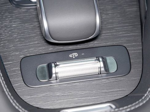 New 2026 Mercedes-Benz GLS 580 4MATIC image 24