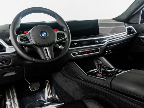 Used 2025 BMW X6 M Competition image 2