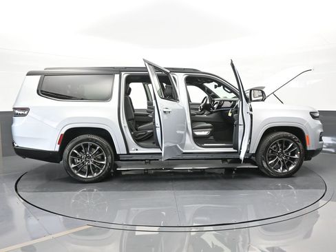 Used 2024 Jeep Grand Wagoneer L Series II w/ Quick Order Packagew 28T image 71