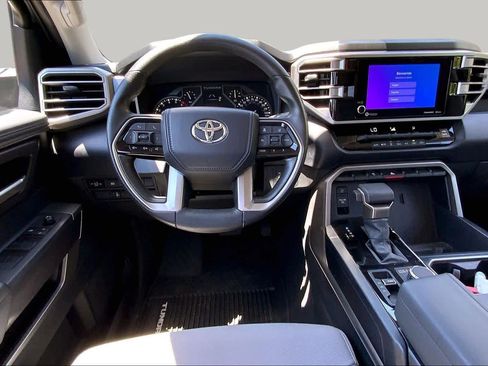 Used 2022 Toyota Tundra SR5 AWD/4WD image 6