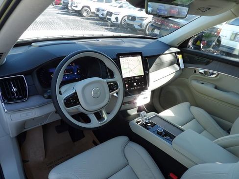 New 2026 Volvo XC90 T8 Ultra w/ Lounge Package AWD/4WD image 8