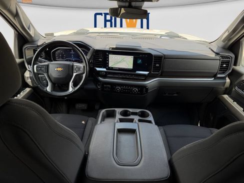 Used 2024 Chevrolet Silverado 2500 LT AWD/4WD image 17