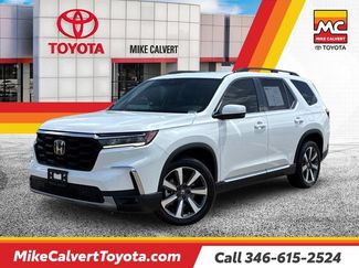 Used 2024 Honda Pilot Touring video 1