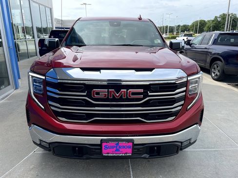 Used 2024 GMC Sierra 1500 SLT w/ SLT Premium Package AWD/4WD image 5