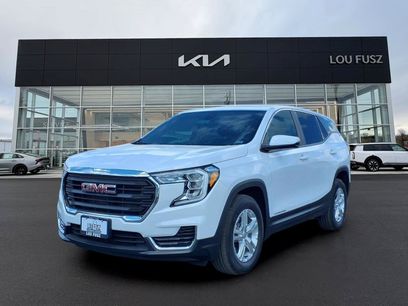 Used 2024 GMC Terrain SLE