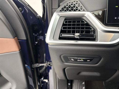 New 2026 BMW X5 xDrive50e AWD/4WD image 31