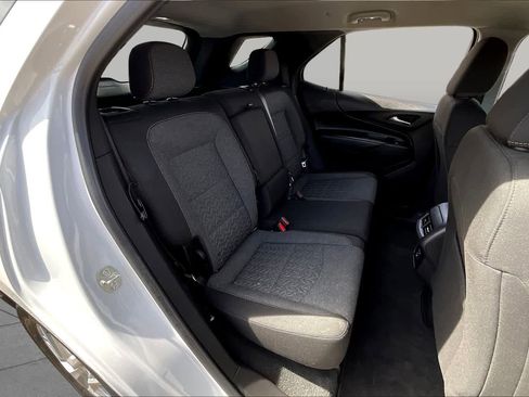 Used 2024 Chevrolet Equinox LT AWD/4WD image 19
