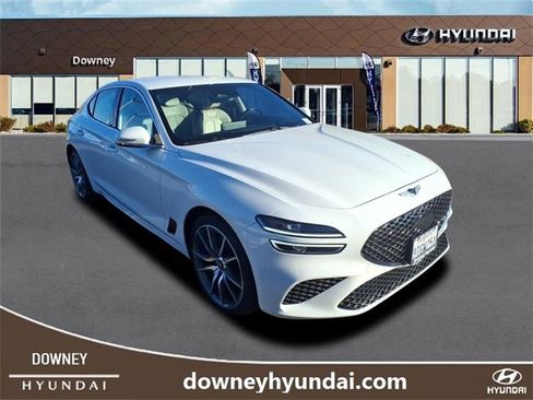 Used 2023 Genesis G70 2.0T image 3