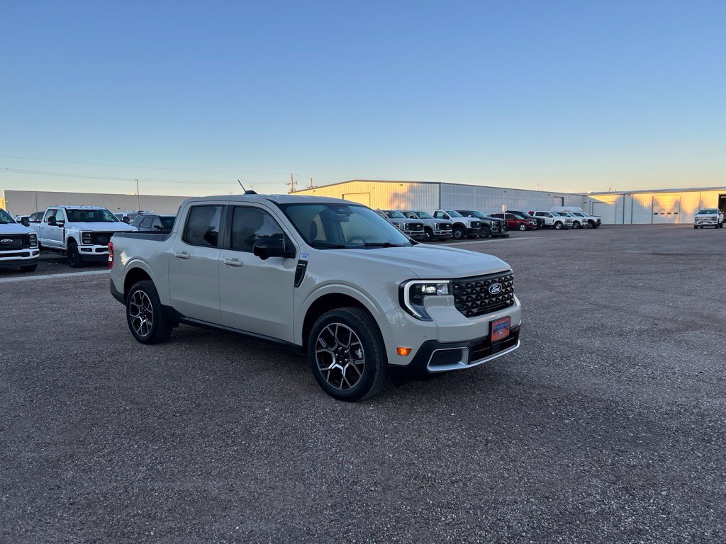 Used 2025 Ford Maverick Lariat w/ 4K Tow Package AWD/4WD image 9
