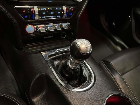 Used 2016 Ford Mustang GT Premium image 27