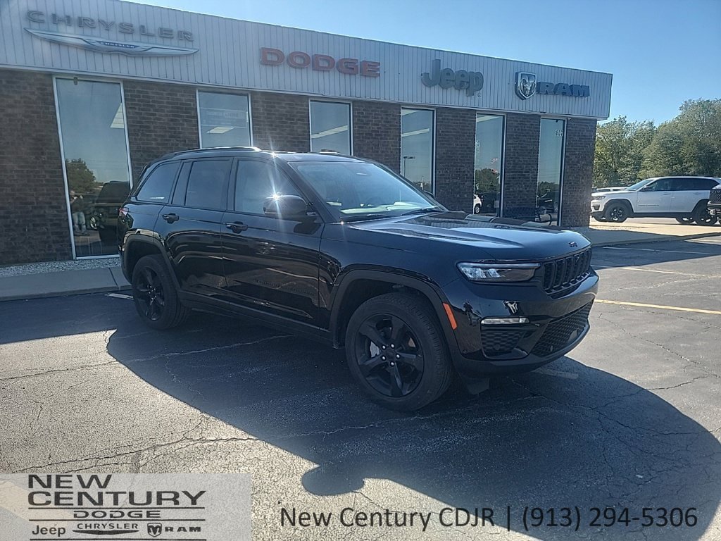 Used 2025 Jeep Grand Cherokee Limited w/ Luxury Tech Group II AWD/4WD image 7