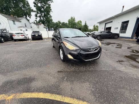 Used 2012 Hyundai Elantra GLS w/ Preferred Pkg 3 FWD image 19