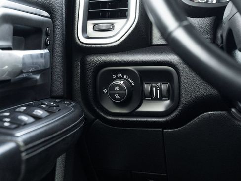 Used 2024 RAM 2500 Laramie w/ Safety Group AWD/4WD image 26