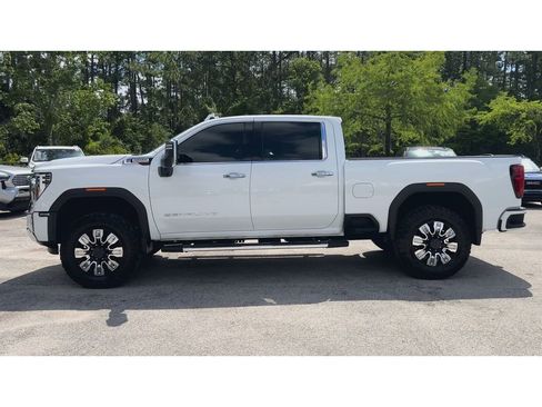 Certified 2024 GMC Sierra 2500 Denali w/ Denali Reserve Package AWD/4WD image 6