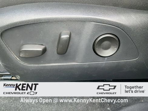 Used 2025 GMC Acadia Elevation image 23