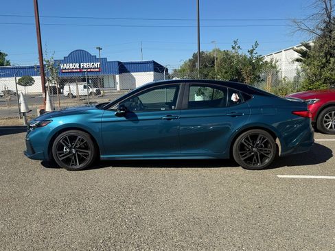 Used 2025 Toyota Camry XSE w/ Premium Plus Package image 2