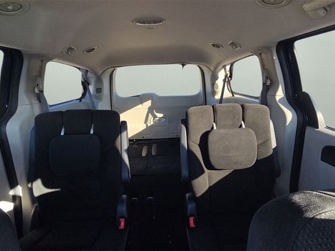 Used 2016 Dodge Grand Caravan SE w/ Quick Order Package 29E SE image 15
