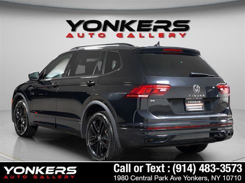 Used 2022 Volkswagen Tiguan SE R-Line image 4