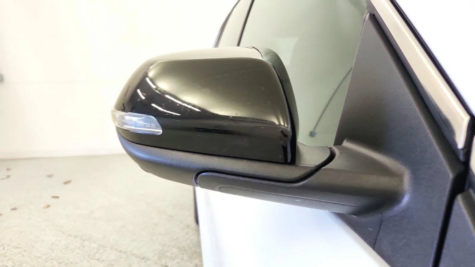 Used 2025 GMC Acadia Elevation AWD/4WD image 36