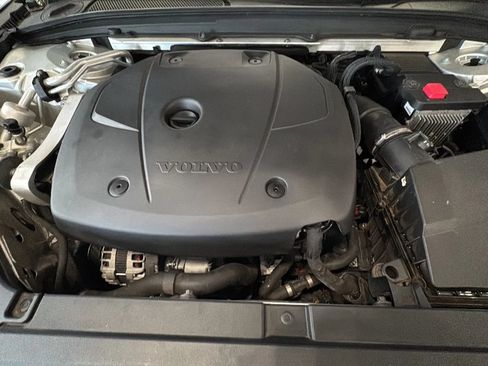 Used 2019 Volvo S90 T5 Momentum FWD image 64