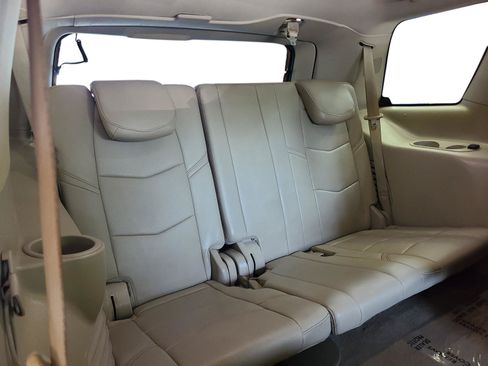 Used 2019 Cadillac Escalade Premium Luxury w/ LPO, Radiant Package AWD/4WD image 24