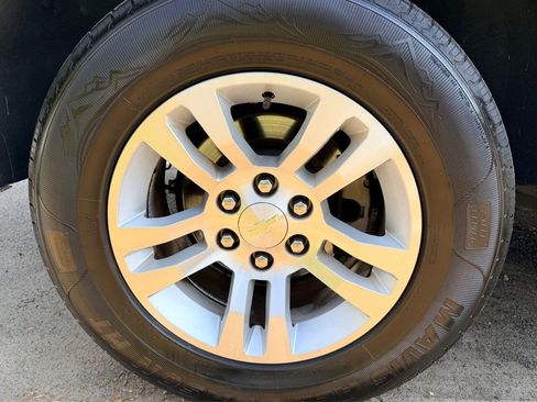 Used 2019 Chevrolet Tahoe LT image 39